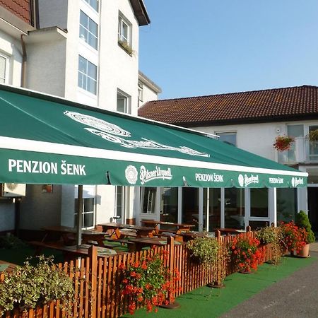 Penzion Senk Pardubice Luaran gambar
