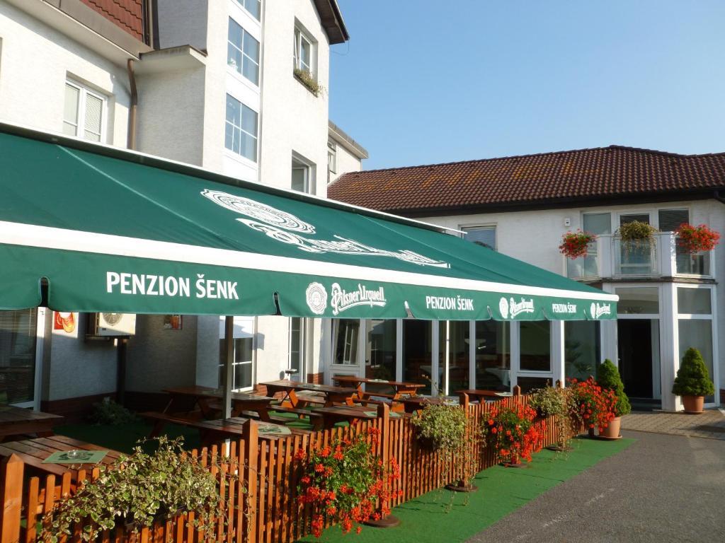 Penzion Senk Pardubice Luaran gambar